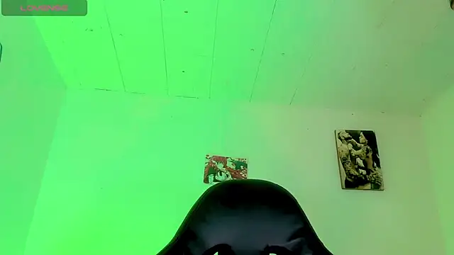 naomy  xx online show from October 29, 3:09 am