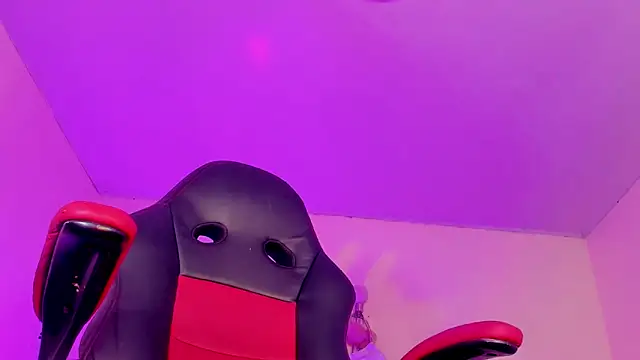 naomy  xx online show from February 6, 3:22 am