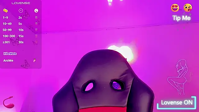 naomy  xx online show from February 14, 7:10 pm