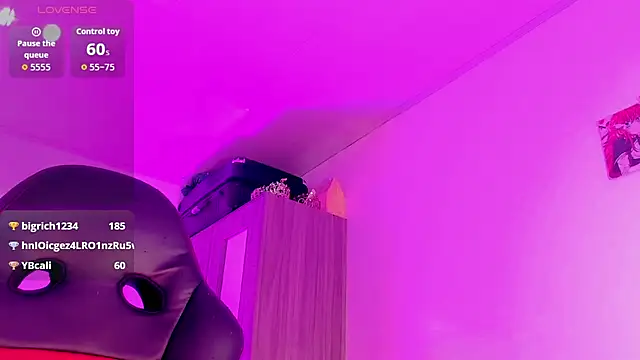 naomy  xx online show from May 12, 3:14 am