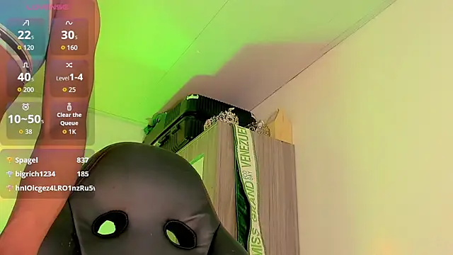 naomy  xx online show from May 14, 3:24 am