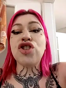 divine eve online show from February 22, 4:40 pm