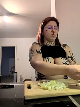 divine eve online show from December 1, 12:21 pm