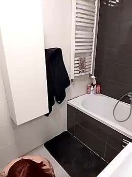 divine eve online show from December 14, 10:47 pm