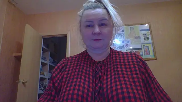 mira robinsonnn online show from February 22, 12:04 pm