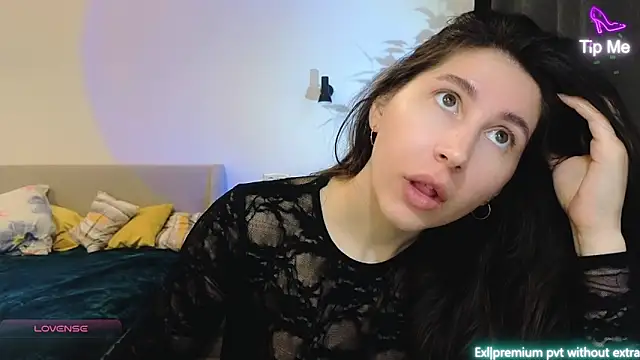 marrycolins online show from March 27, 3:12 am