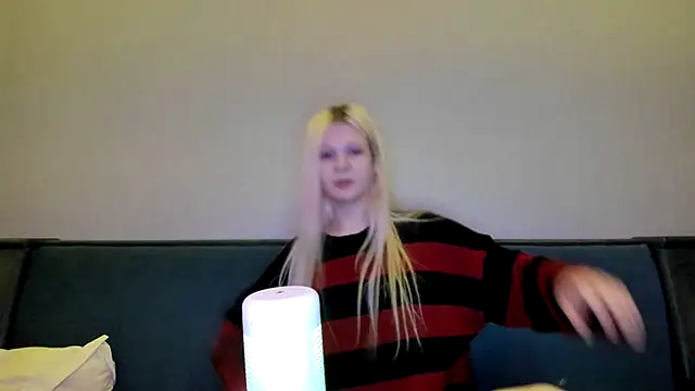 sashakiss99 online show from January 2, 10:33 pm