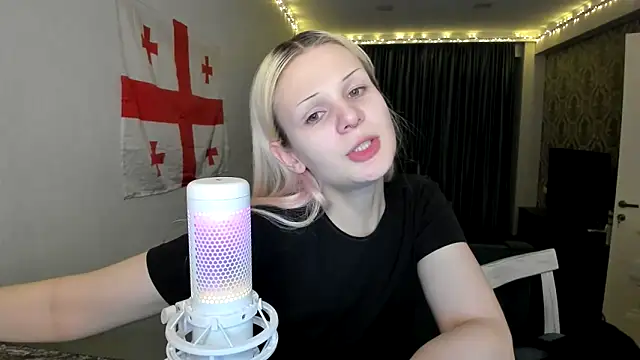 sashakiss99 online show from January 5, 10:19 pm