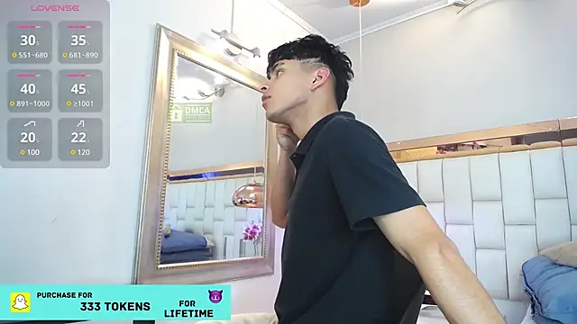 Jhonny-Blake online show from February 5, 8:57 pm