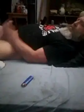 iambradz online show from November 30, 6:01 pm