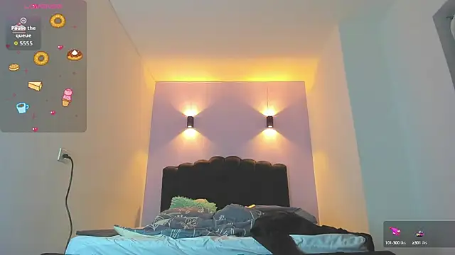 Snapshot of Sofia_Clauss_ chatting on October 3, 6:32 am Sofia Clauss online show from October 3, 6:32 am