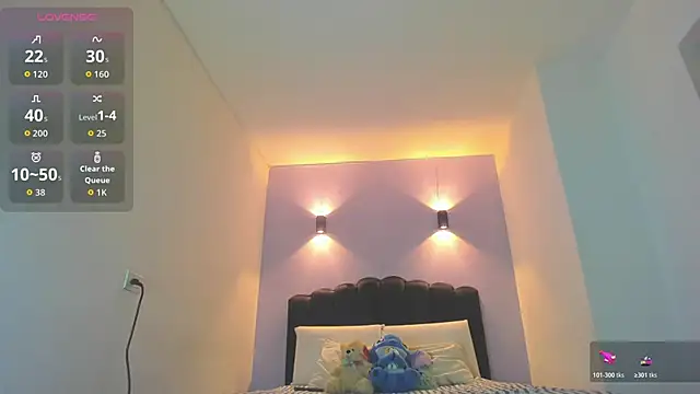 Snapshot of Sofia_Clauss_ chatting on January 6, 3:54 am Sofia Clauss online show from January 6, 3:54 am