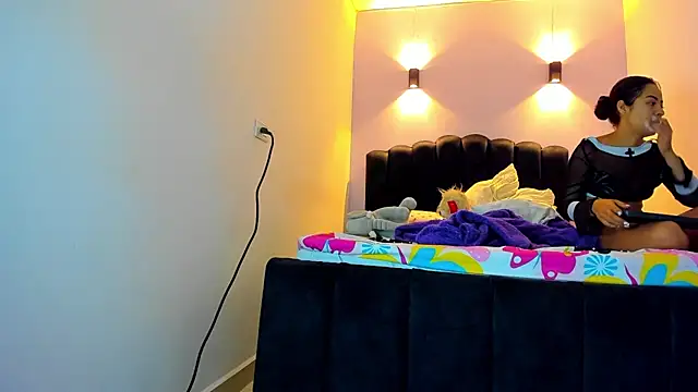 Sofia Clauss  online show from January 17, 4:28 am