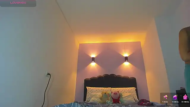 Sofia Clauss  online show from February 26, 4:11 am