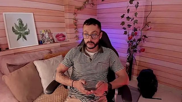 Tom cooper  online show from March 3, 12:58 pm