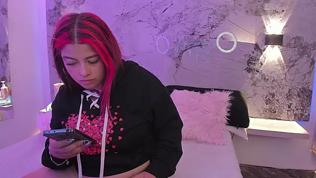 Snapshot of Sofiia-Rubb chatting on March 27, 9:42 am Sofiia-Rubb online show from March 27, 9:42 am