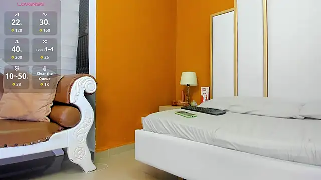 FOXYRIVER  online show from January 6, 12:09 pm