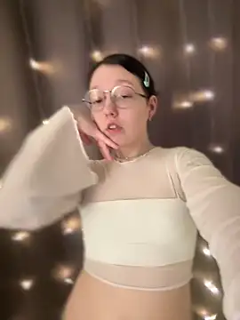 emigooflordXD online show from December 19, 10:02 am