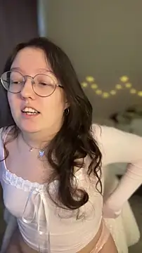 Snapshot of emigooflordXD chatting on March 15, 1:28 pm emigooflordXD online show from March 15, 1:28 pm