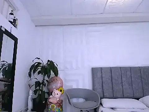 Snapshot of nataly_red chatting on January 24, 4:17 pm nataly red online show from January 24, 4:17 pm