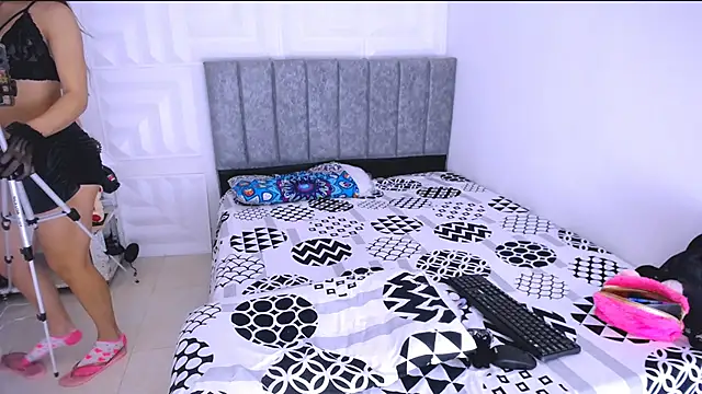 Snapshot of nataly_red chatting on February 25, 5:15 pm nataly red online show from February 25, 5:15 pm