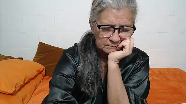 candy mature  online show from January 8, 10:17 am