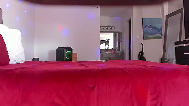 yiauana online show from February 22, 3:10 pm