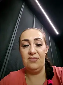 AvaLloyd online show from February 20, 3:34 am