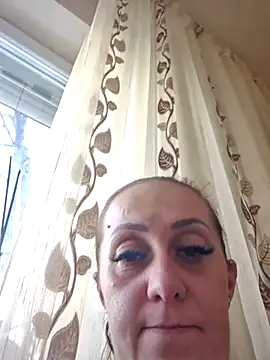 AvaLloyd online show from February 23, 10:49 am