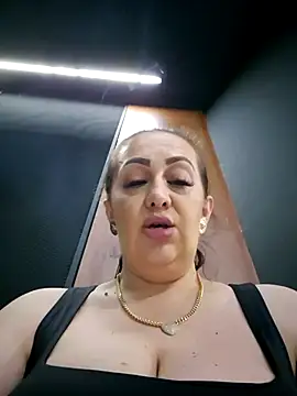 AvaLloyd online show from March 5, 3:29 am