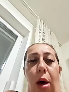 AvaLloyd online show from October 11, 2:44 am