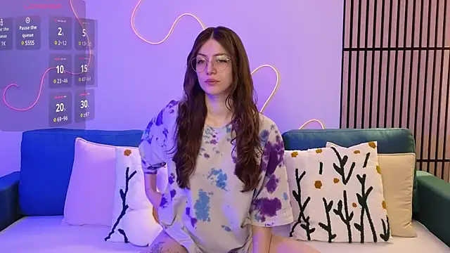 Snapshot of Ester_Hill chatting on February 24, 9:09 pm Ester Hill online show from February 24, 9:09 pm