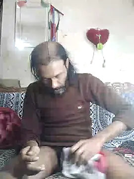 BadBoySmoker7070 online show from December 18, 11:33 pm