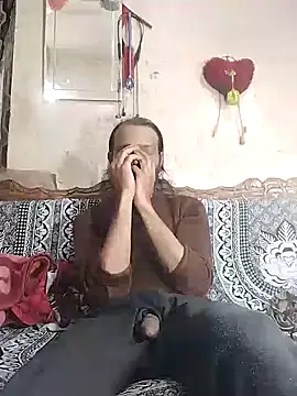 BadBoySmoker7070 online show from December 19, 9:11 pm