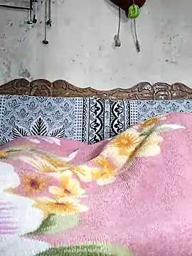 BadBoySmoker7070 online show from February 8, 1:03 pm