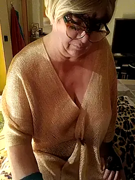 Glika online show from December 15, 6:26 pm