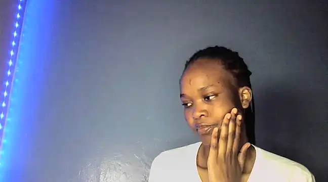 Snapshot of cyberbunnie chatting on January 22, 7:34 pm cyberbunnie online show from January 22, 7:34 pm