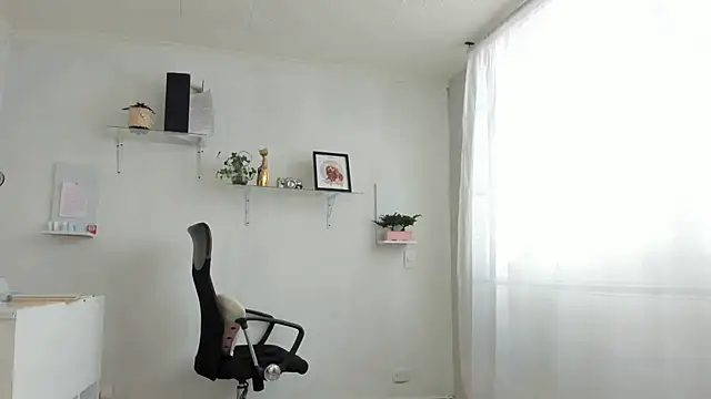 susana monroy online show from October 23, 6:50 pm