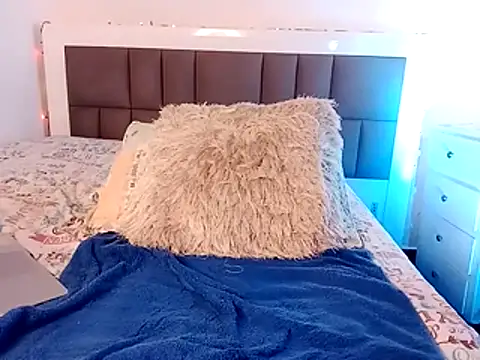 nicolaskan online show from October 11, 4:27 pm