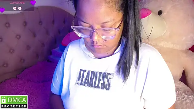 KittyHot20 online show from December 17, 5:19 pm