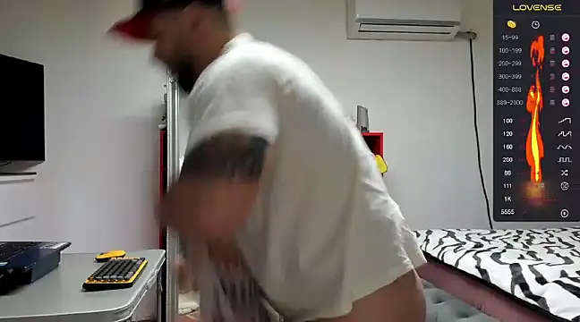 supermanboy94 online show from January 11, 2:41 am