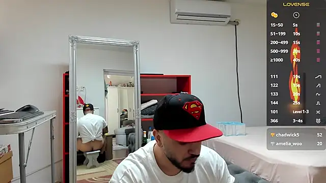 supermanboy94 online show from March 6, 9:36 am