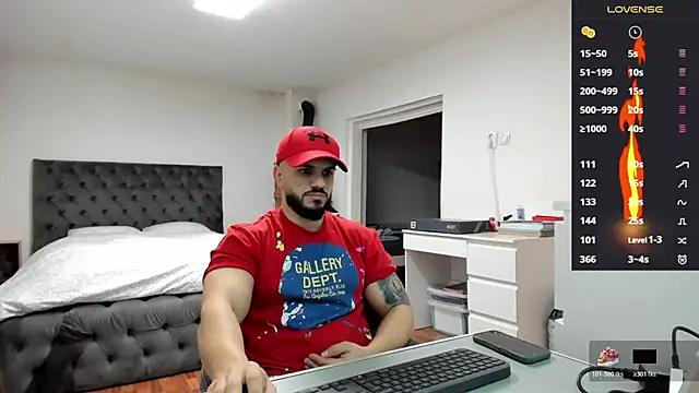 supermanboy94 online show from January 8, 7:10 am