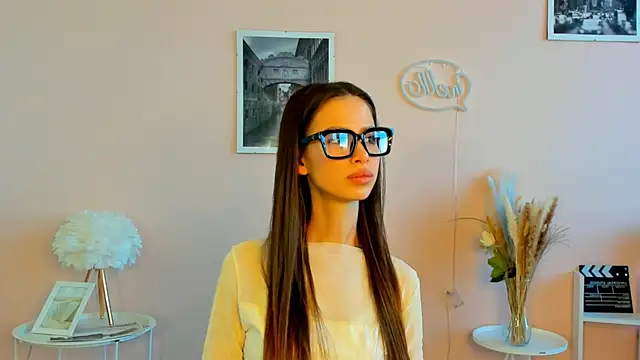 Snapshot of AnabelHun chatting on May 23, 5:45 am AnabelHun online show from May 23, 5:45 am