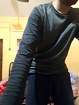 Snapshot of indboy44 chatting on January 14, 6:57 pm indboy44 online show from January 14, 6:57 pm