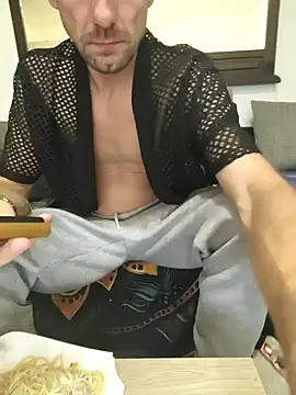 Snapshot of SquirtLover_XL chatting on October 26, 5:19 pm SquirtLover XL online show from October 26, 5:19 pm