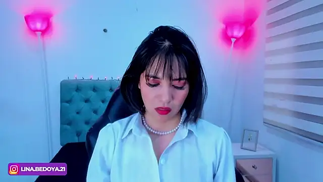 Snapshot of lina_bedoya_ chatting on January 28, 11:49 am lina bedoya online show from January 28, 11:49 am