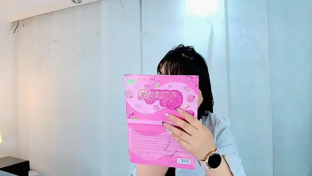 Snapshot of lina_bedoya_ chatting on September 22, 11:34 am lina bedoya online show from September 22, 11:34 am