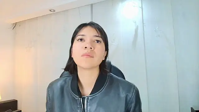 lina bedoya  online show from February 16, 11:50 am