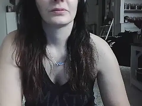 Snapshot of CrystalLakeXO chatting on December 30, 9:59 am CrystalLakeXO online show from December 30, 9:59 am